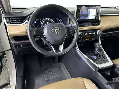 Used 2021 Toyota RAV4 Limited AWD/4WD image 21