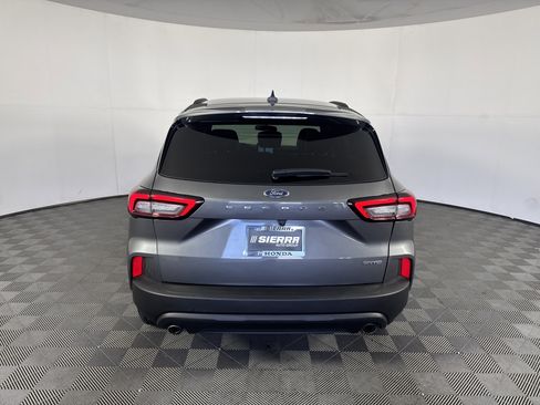 Used 2025 Ford Escape ST-Line AWD/4WD image 5