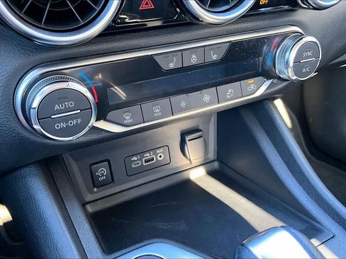 Used 2024 Nissan Sentra SV w/ All-Weather Package image 31