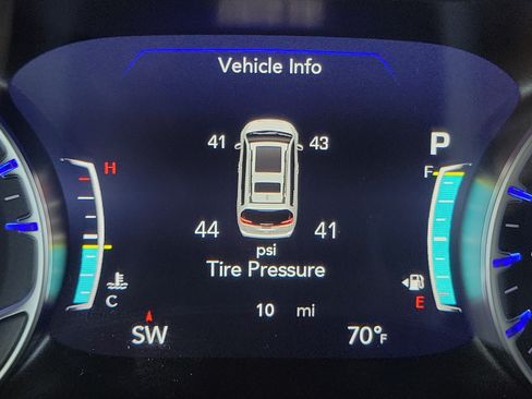 New 2026 Chrysler Pacifica Select FWD image 24