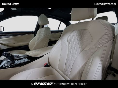 Used 2023 BMW 530i RWD image 5