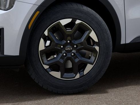 New 2026 Kia Sorento S FWD image 9