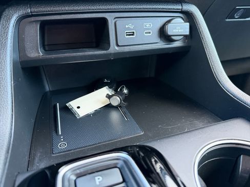 Used 2023 Honda Pilot Touring image 23