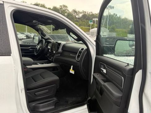 New 2026 RAM 1500 Big Horn AWD/4WD image 28