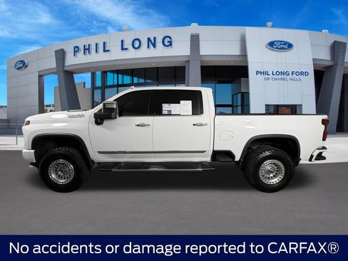 Used 2024 Chevrolet Silverado 2500 High Country w/ High Country Premium Package AWD/4WD image 2