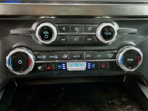 Used 2024 Ford F250 Lariat w/ Lariat Ultimate Package image 22