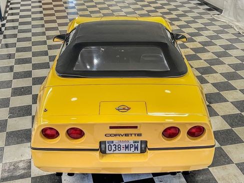 Used 1986 Chevrolet Corvette Convertible image 25