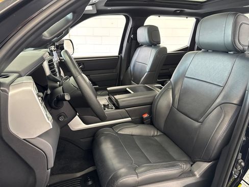 Certified 2025 Toyota Tundra Platinum AWD/4WD image 15