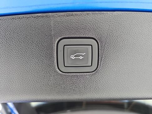 Used 2024 Chevrolet Blazer LT w/ Sound & Technology Package AWD/4WD image 18