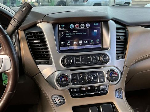 Used 2020 GMC Yukon SLT w/ HD Trailering Package image 7