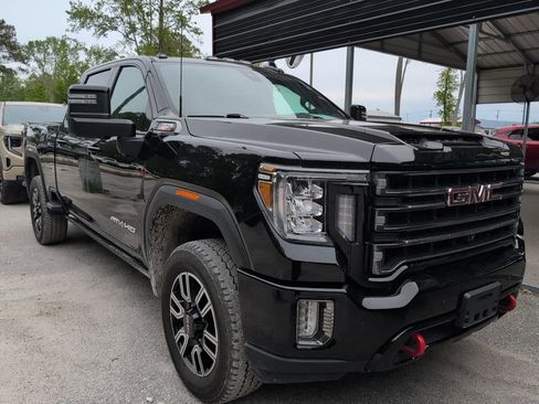 Used 2022 GMC Sierra 2500 AT4 w/ AT4 Premium Plus Package image 2