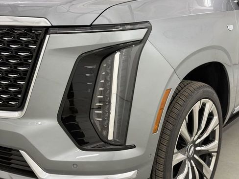 New 2026 Cadillac Escalade Luxury w/ Touring Package image 16