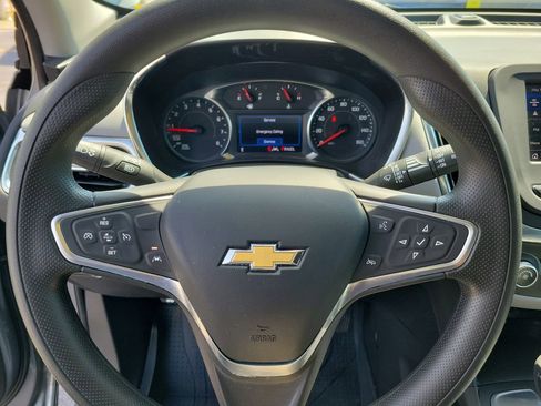 Certified 2023 Chevrolet Equinox LS w/ LS Convenience Package FWD image 13