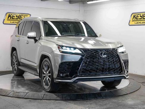 Used 2023 Lexus LX 600 F Sport AWD/4WD image 5