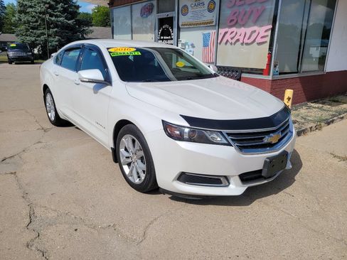 Used 2016 Chevrolet Impala LT w/ Convenience Package FWD image 3