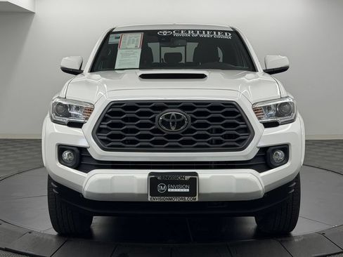 Used 2021 Toyota Tacoma TRD Sport w/ Technology Package AWD/4WD image 6