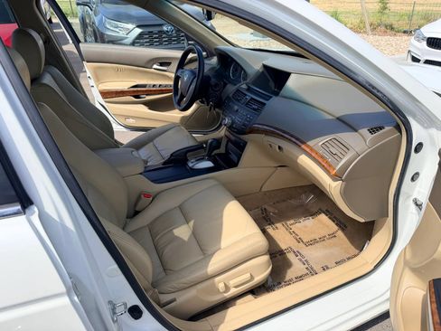 Used 2009 Honda Accord EX-L image 18