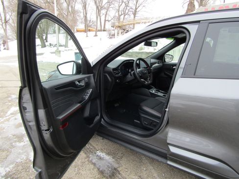 New 2025 Ford Escape ST-Line Elite image 12