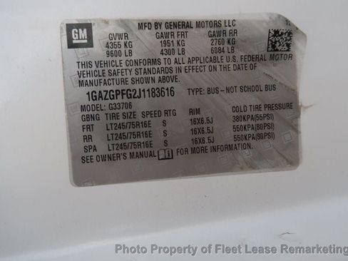 Used 2018 Chevrolet Express 3500 LT w/ LT Preferred Equipment Group RWD image 14