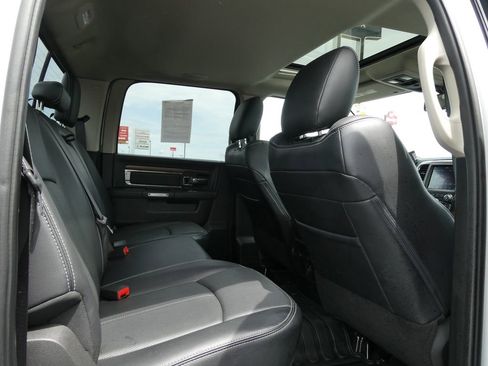 Used 2018 RAM 1500 Laramie w/ Convenience Group AWD/4WD image 23
