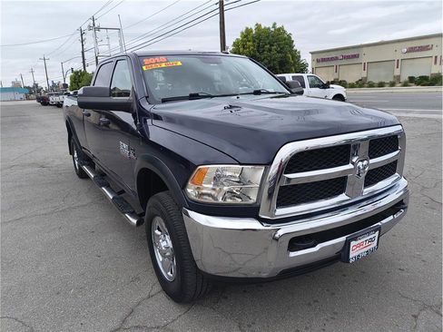 Used 2018 RAM 2500 Tradesman w/ Chrome Appearance Group AWD/4WD image 2