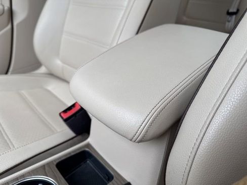 Used 2017 Volkswagen Passat 1.8T SE FWD image 17