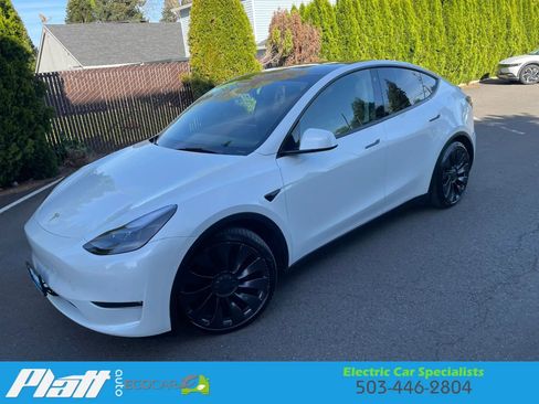 Used 2022 Tesla Model Y Performance image 3