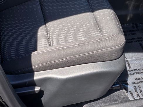 Certified 2025 Chevrolet Equinox LT FWD image 8