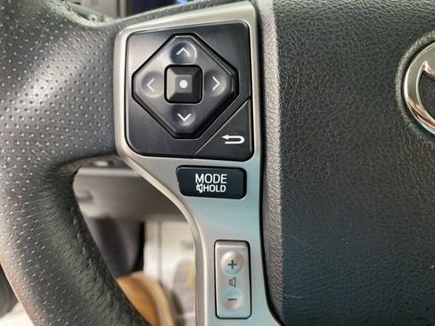 Used 2018 Toyota 4Runner SR5 image 16