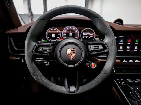 Used 2025 Porsche 911 Targa 4 GTS image 11