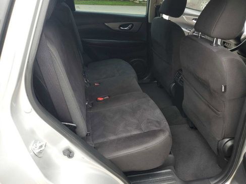 Used 2015 Nissan Rogue S image 27