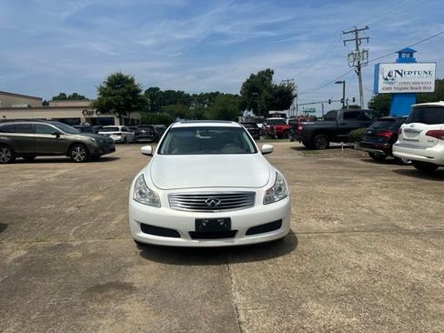 Used 2009 INFINITI G37 x Sedan w/ Premium Pkg AWD/4WD image 2