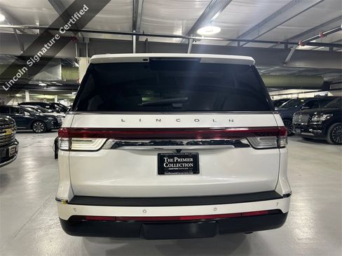 Certified 2023 Lincoln Navigator Reserve image 3