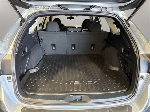 Used 2020 Subaru Outback Premium image 35