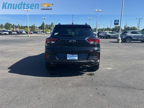 Used 2023 Chevrolet TrailBlazer RS w/ Convenience Package AWD/4WD image 6