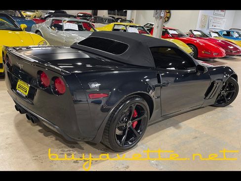 Used 2012 Chevrolet Corvette Grand Sport w/ 3LT Preferred Equipment Group image 3