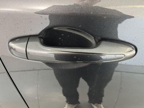 Used 2016 Toyota RAV4 LE AWD/4WD image 43