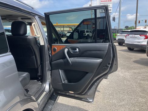 Used 2019 INFINITI QX80 Luxe RWD image 21