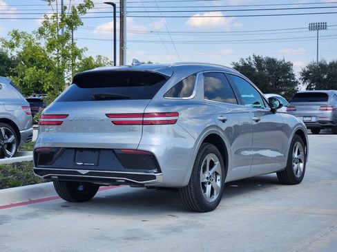 Used 2026 Genesis GV70 2.5T AWD/4WD image 3