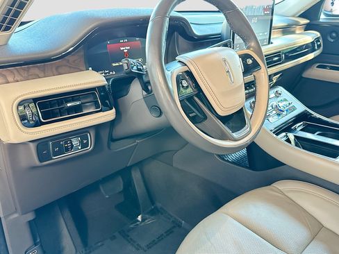 Used 2022 Lincoln Aviator Reserve w/ Elements Package Plus image 9