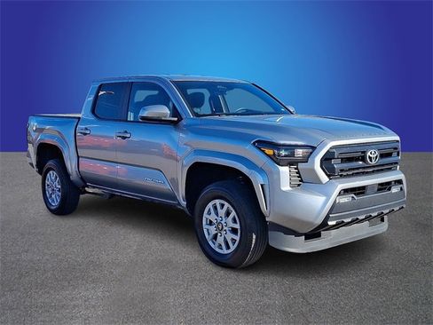 Used 2024 Toyota Tacoma SR5 image 3