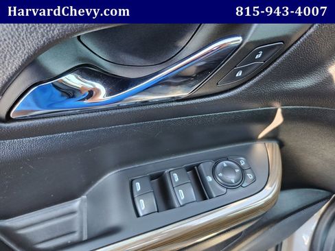 Used 2023 GMC Acadia SLE image 34