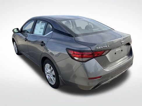 Used 2025 Nissan Sentra S image 5