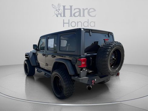 Used 2020 Jeep Wrangler Unlimited Rubicon w/ Uconnect 4C Nav & Sound Group AWD/4WD image 3
