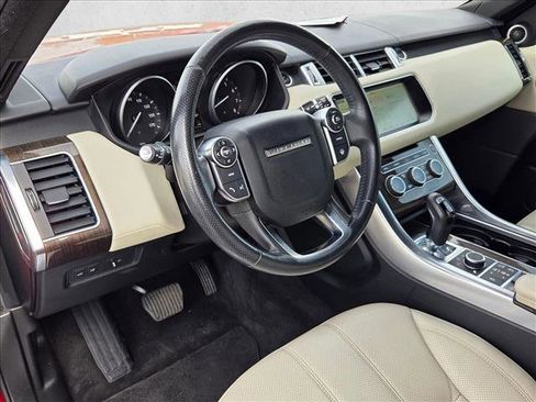 Used 2017 Land Rover Range Rover Sport HSE image 10