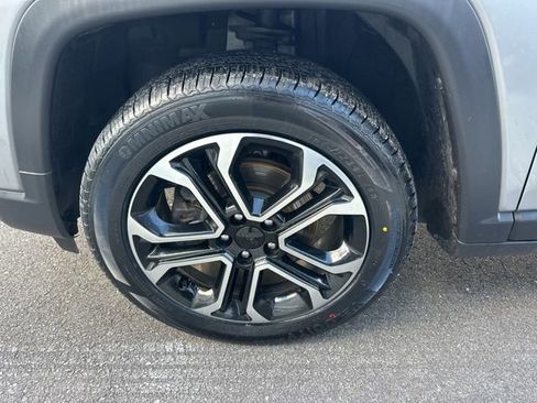 Used 2022 Jeep Compass Limited image 27