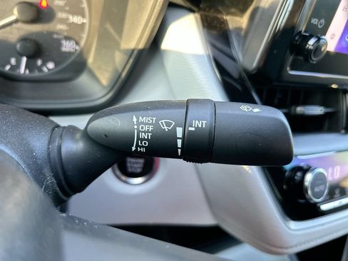Used 2023 Toyota Corolla SE FWD image 28