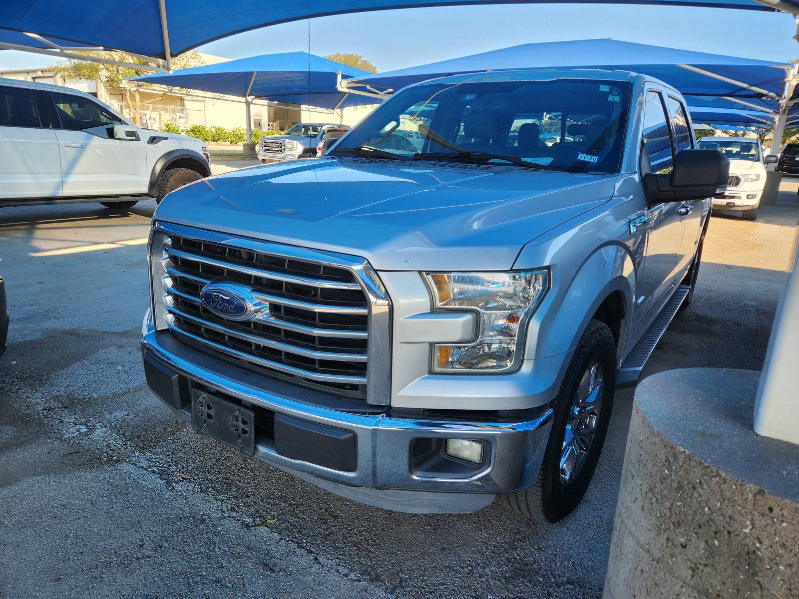 Used 2015 Ford F150 XLT w/ Equipment Group 302A Luxury RWD image 2