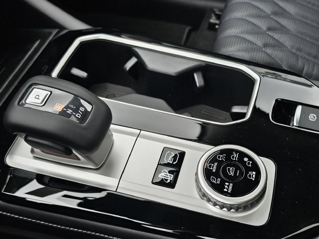 New 2026 Mitsubishi Outlander SEL AWD/4WD image 25