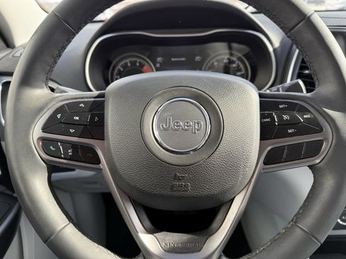 Used 2022 Jeep Cherokee Latitude Lux image 22